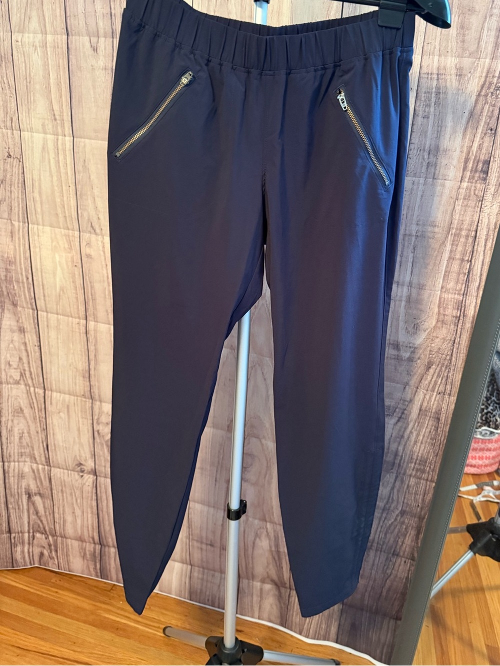 Athleta Navy Blue Tapered Travel Pants Zip Pocket Pull On Athleisure-Size 4